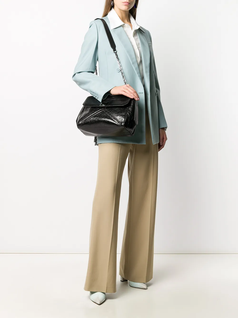 14217602_28813326_1000