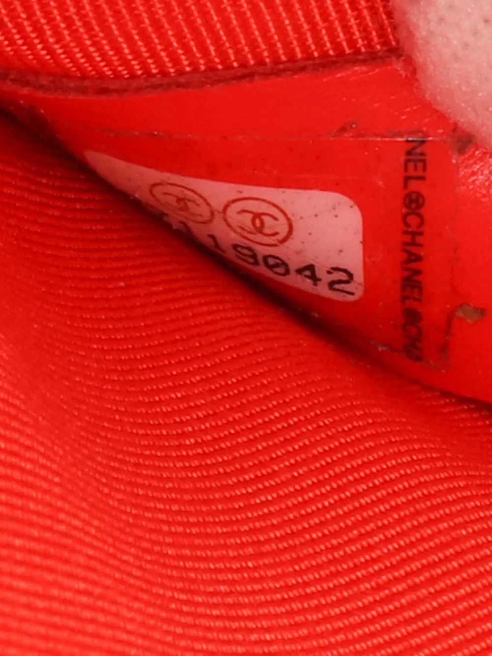 30185114_59146815_1000