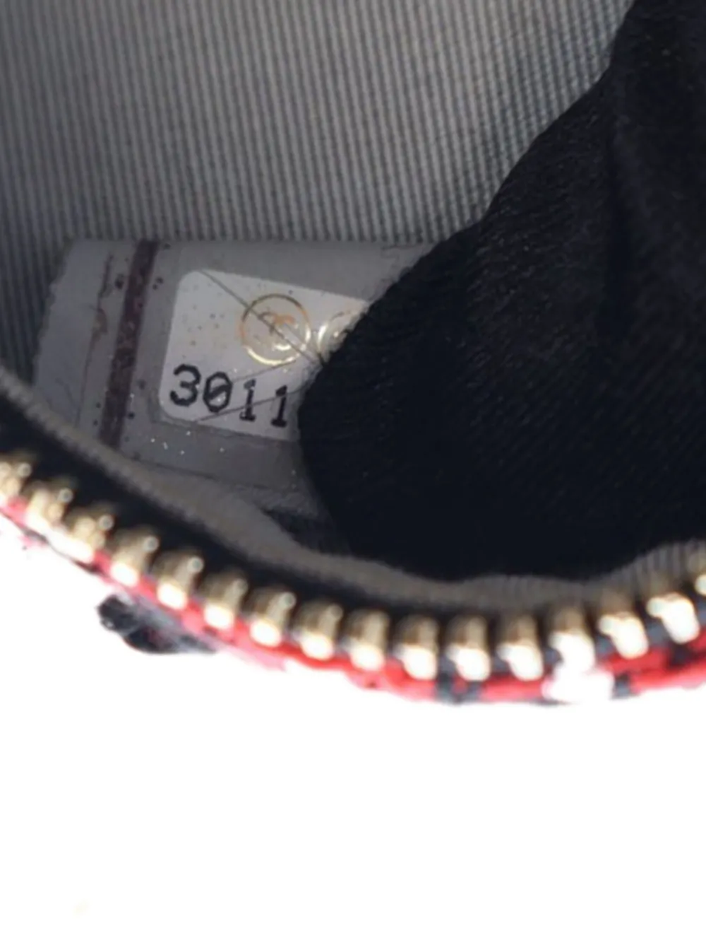 30905537_59718912_1000