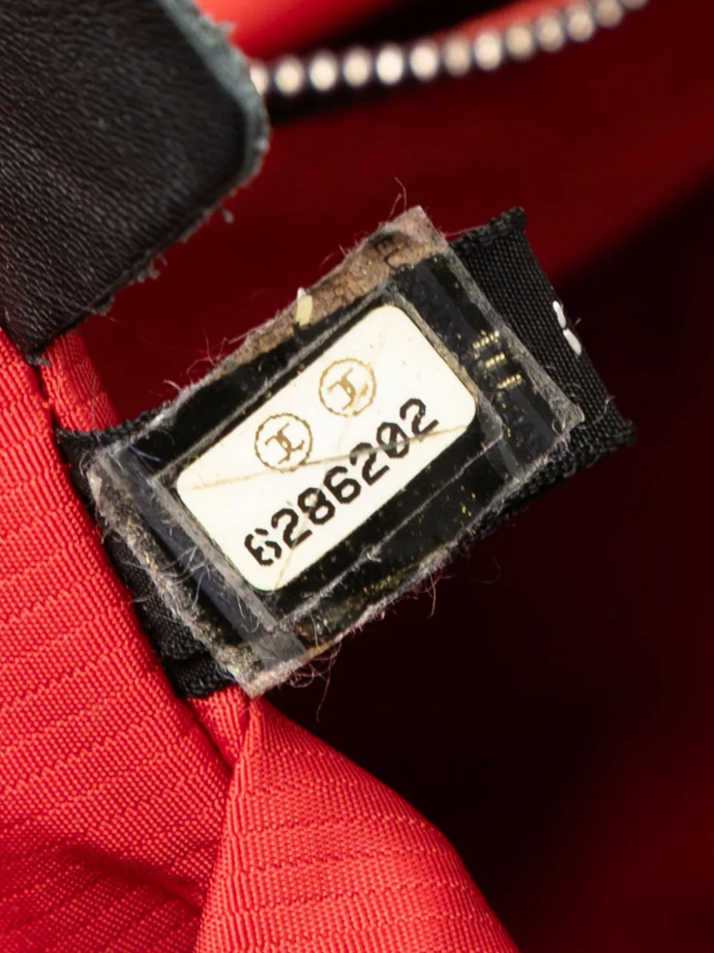 32460411_62541784_1000