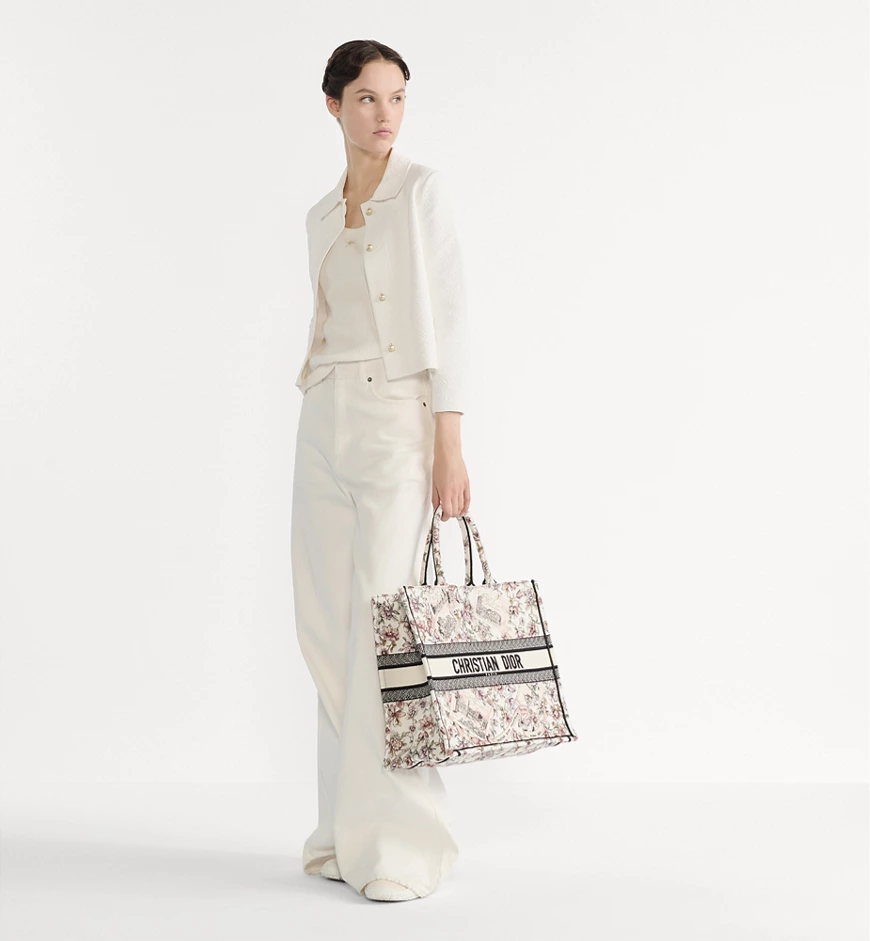 LOOK_F_26_1_LOOK_052_E02